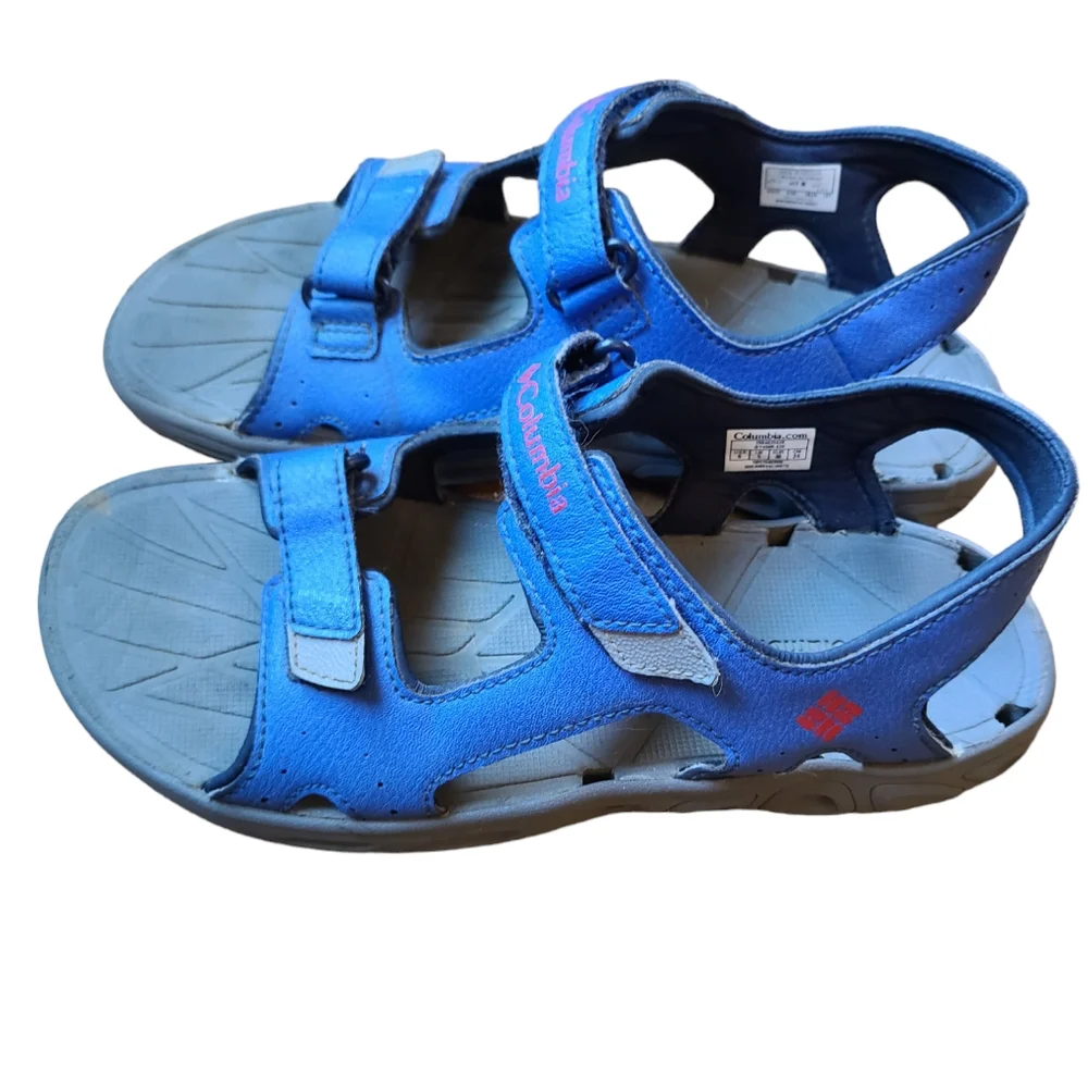 Columbia two strap sandals, velcro, very good condition, blue, size 6